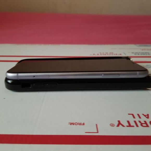 Apple iPhone 11 (Tmobile) - Picture 8 of 14